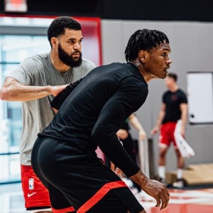 开云在线-火箭队重组18人豪华阵容，裁员已箭在弦上？4位新人或被斯通放弃